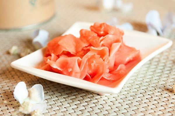 Imbir Marynowany Do Sushi Różowy Oczyszcza Kubki Smakowe 360g ASIA KITCHEN